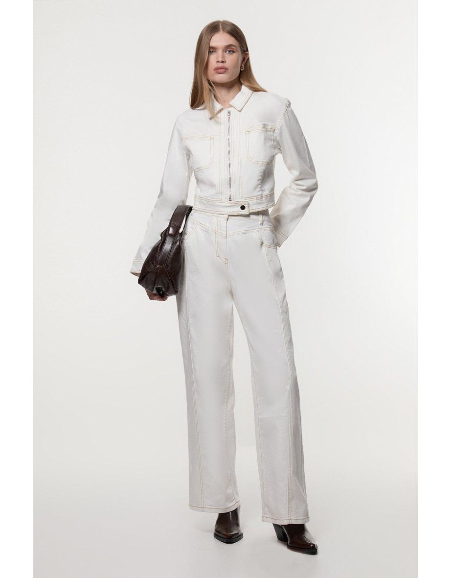 Giacca di jeans indaco con cuciture a contrasto e chiusura a zip