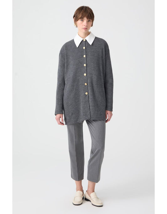 Cardigan lungo con dettagli a bottoni