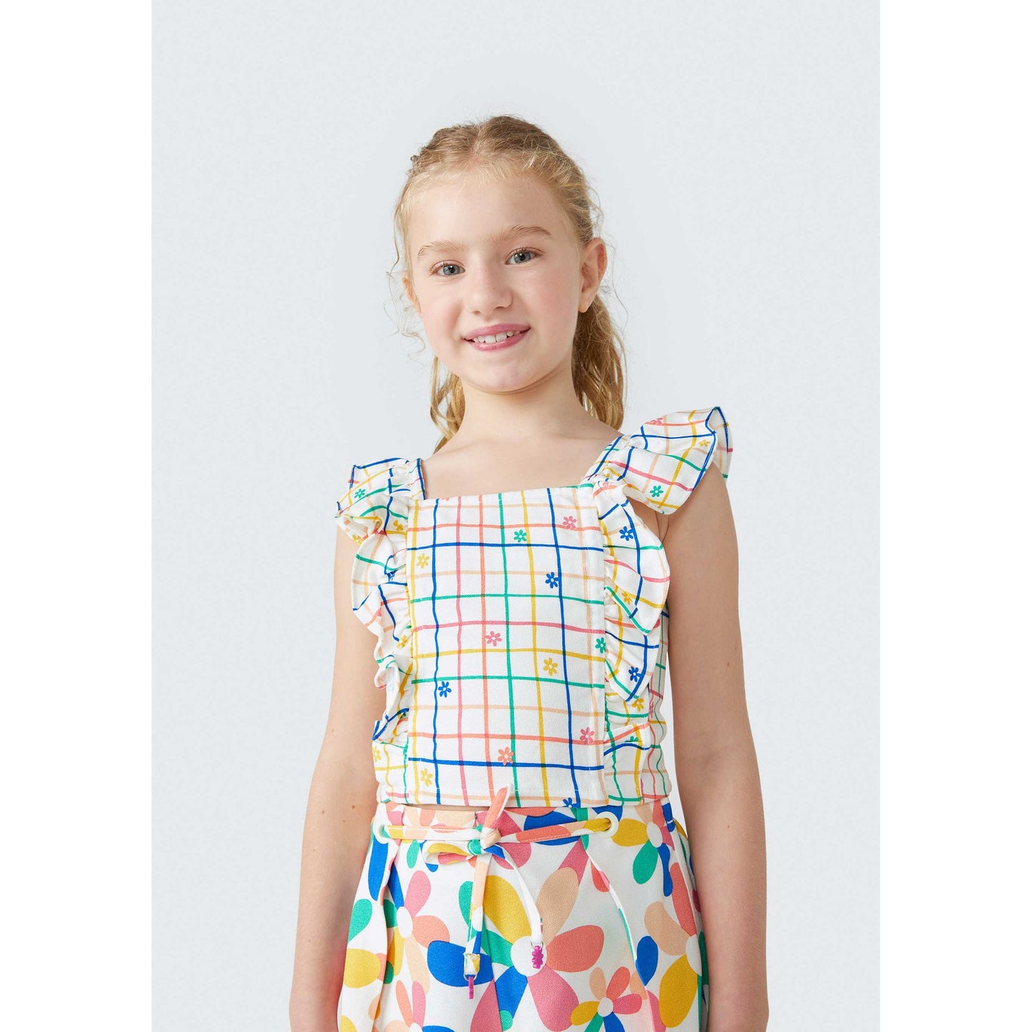Camiseta de tirantes con volantes a cuadros para niña