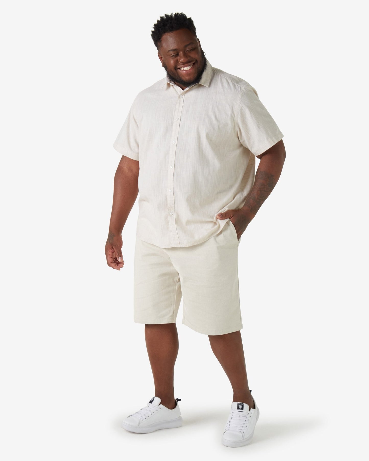 Pantaloncini Chino in lino beige Plus Size da uomo di Allman per Riachuelo