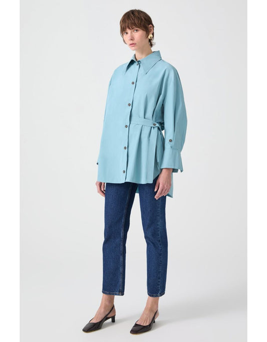 Camicia oversize con ricamo sulla schiena