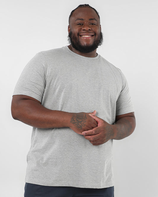 Camiseta masculina plus size lisa - cinza-claro e cinza-acinzentado - Original Plus da Riachuelo