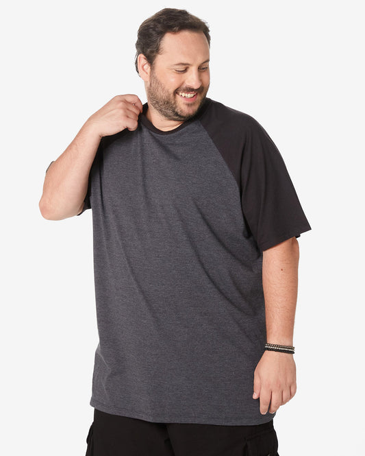 Men's Plus Size Short Sleeve Raglan T-Shirt in Charcoal Gray by Allman for Riachuelo