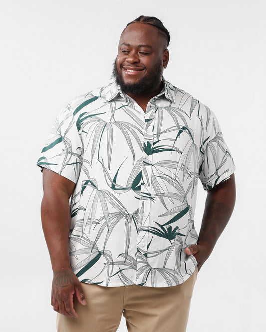 Camisa masculina plus size de boliche branca com estampa de folhas | Original Plus by Riachuelo