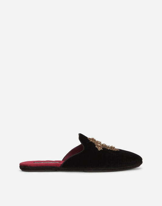 Zapatillas de terciopelo con bordado de cruces