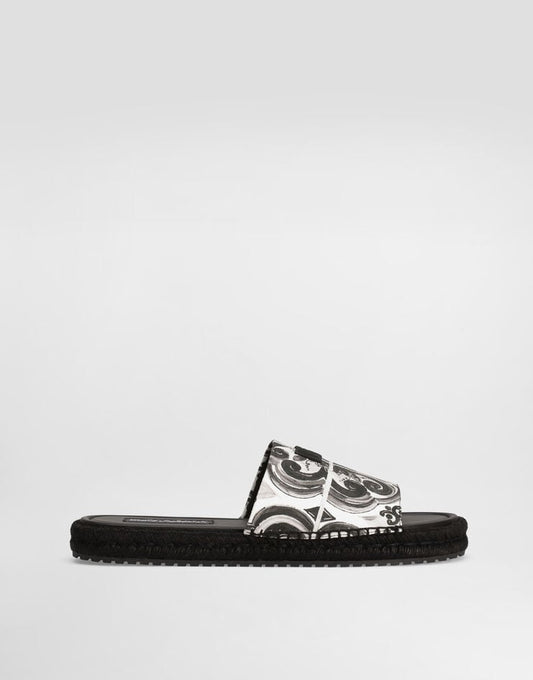 Sandalias alpargatas de lona con estampado de conchas