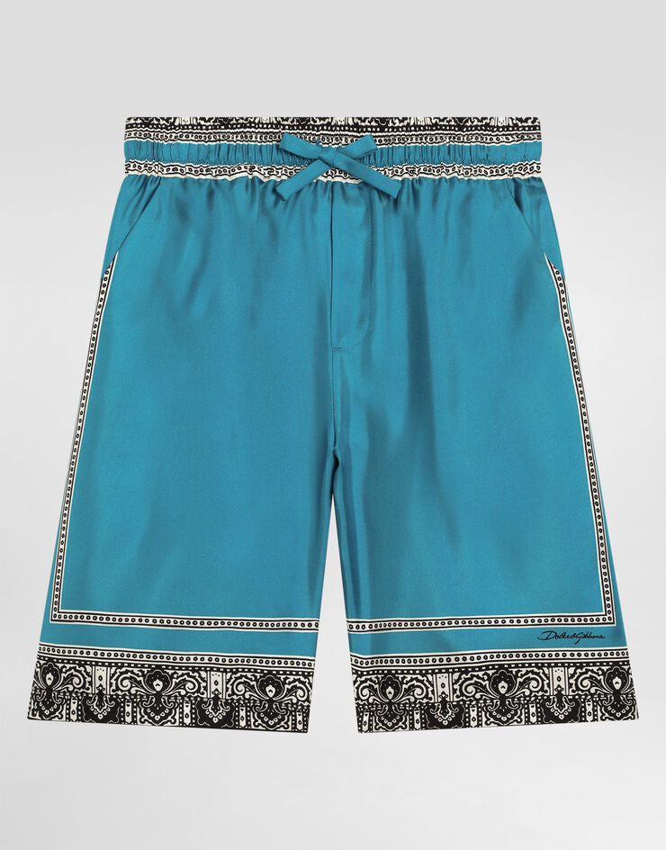 Shorts de sarja com estampa de bandana