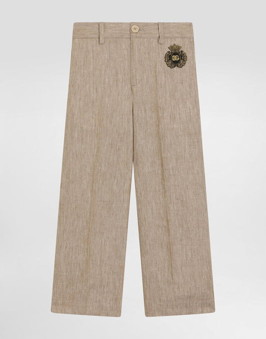 Calça de sarja com detalhes em remendos