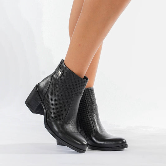 Stivale donna nero Pegada con tacco a blocco e texture