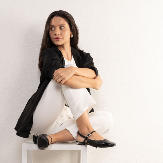 Ballerine da donna con punta tonda e fibbia in nero di Bebece