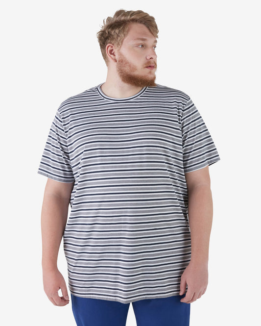 Maglietta a righe taglie forti in blu navy/bianco/grigio cuoio