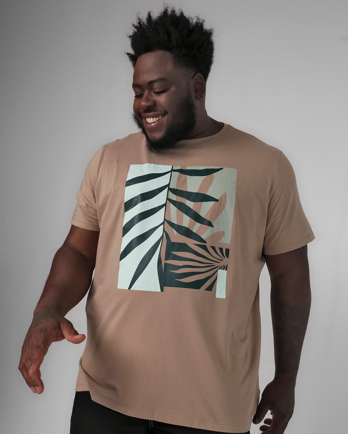 Men's Plus Size Beige Leaf T-Shirt | Allman By Riachuelo