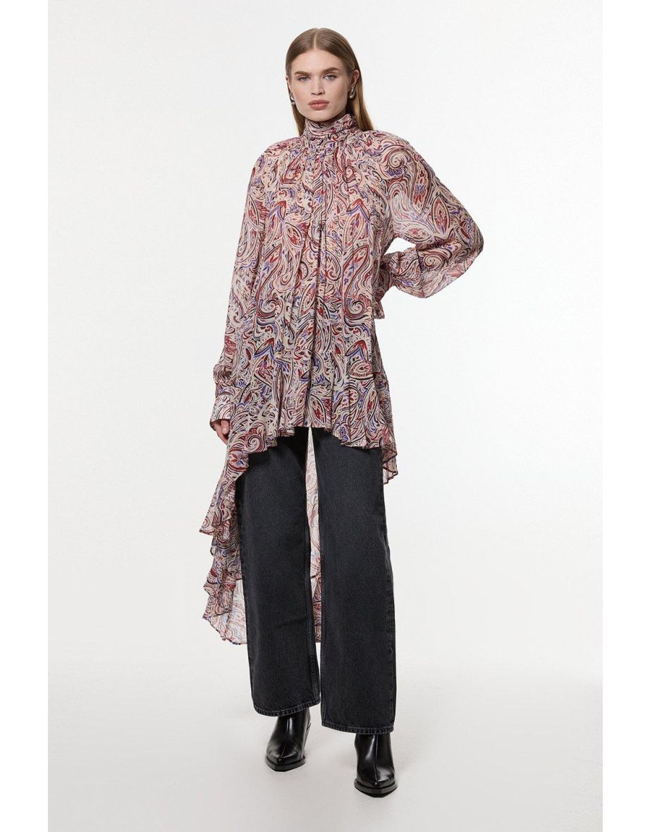 Top a tunica Petite in viscosa rugosa con dettaglio di fronzoli Paisley