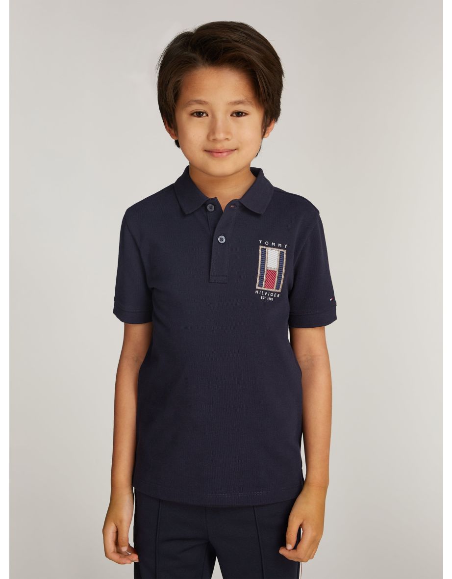 Camisa Polo Tommy Hilfiger Vertical Flag Regular Fit para meninos, em azul-marinho