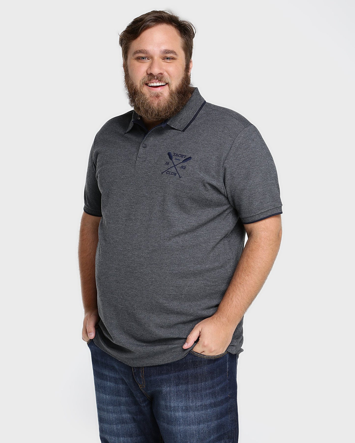 Polo a maniche corte Plus Size da uomo in grigio scuro - Original Plus di Riachuelo
