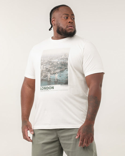 Camiseta masculina plus size branca London | Original Plus by Riachuelo