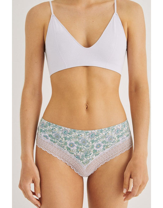 Panty brasiliano largo in pizzo floreale lilla