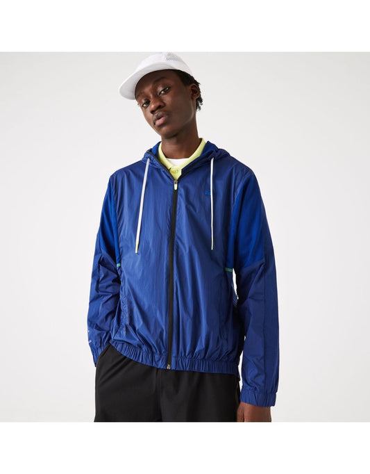 Jaqueta masculina Lacoste azul com blusão colorido