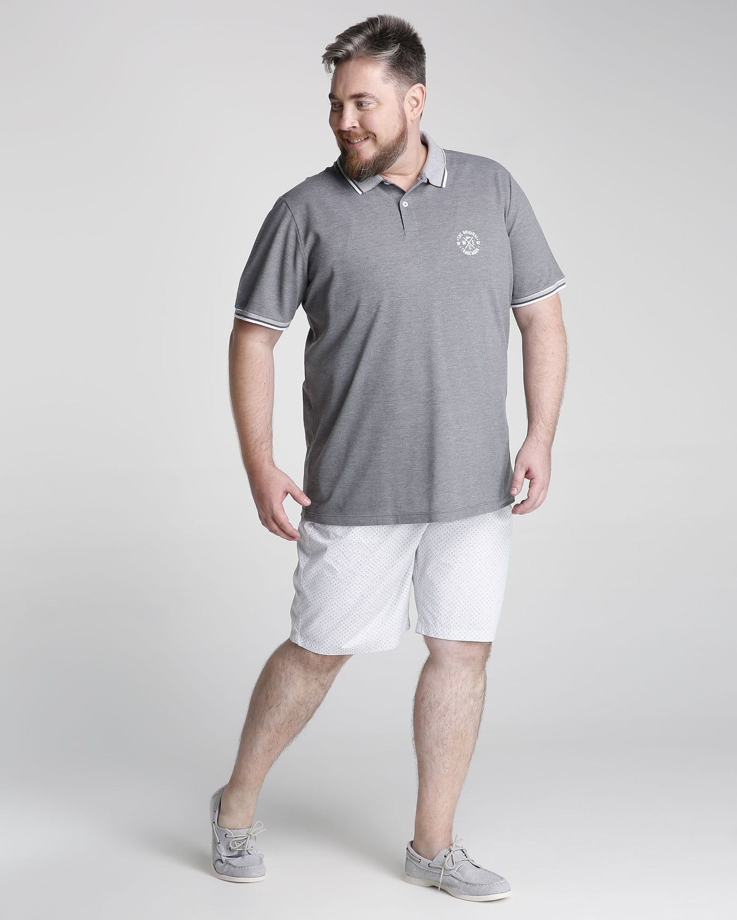 Bermudas estampadas plus size - Branco