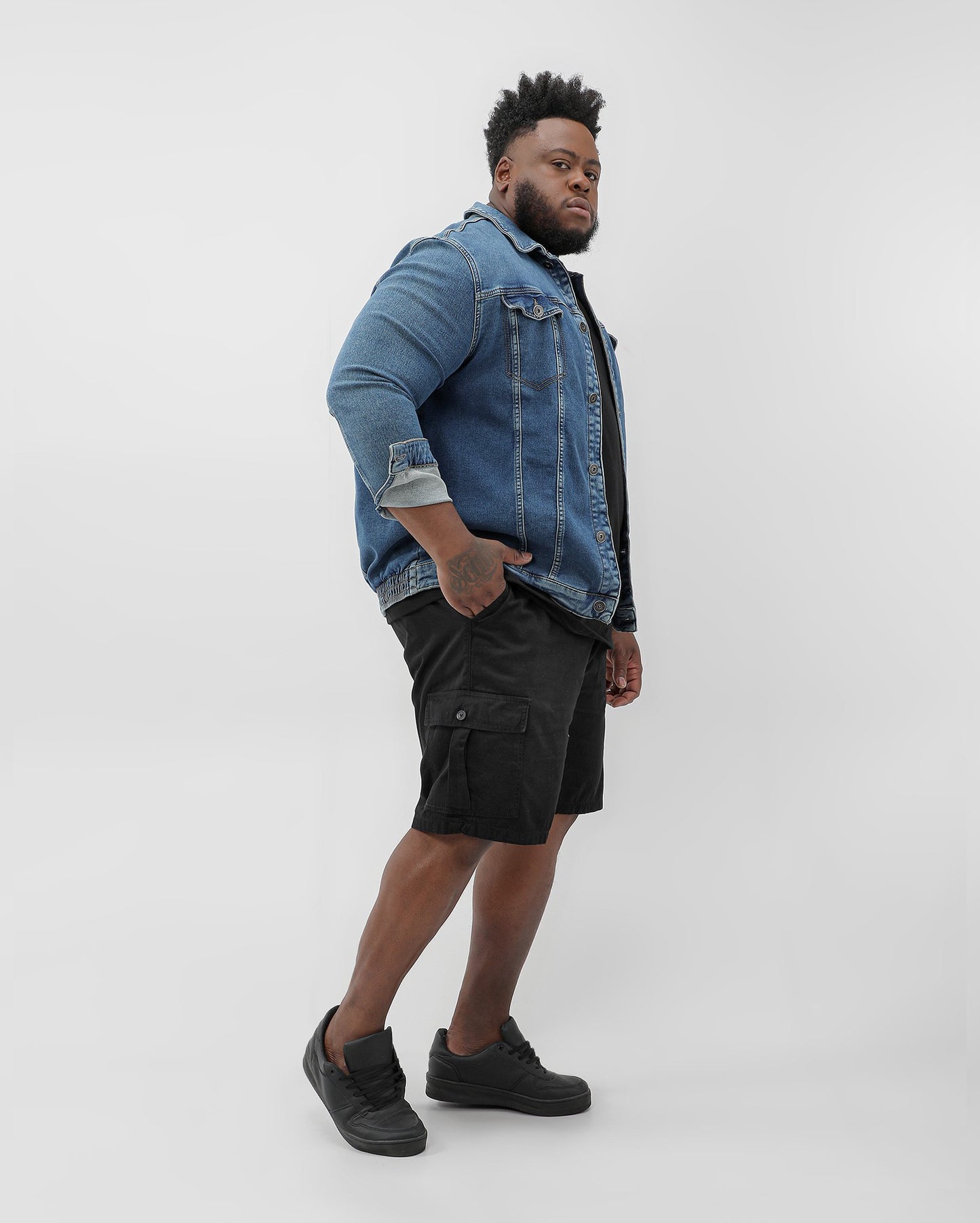 Shorts Jeans Cargo Preto Plus Size Masculino | Original Plus by Riachuelo