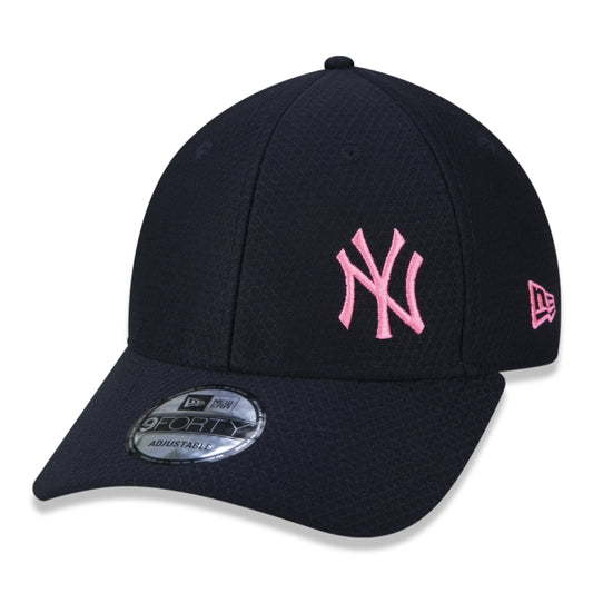 Cappello esclusivo New Era - 9FORTY MLB New York Yankees Rave Space Tech Edition