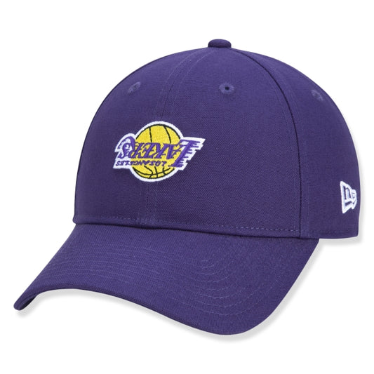 Cappello esclusivo New Era - 9TWENTY Strapback a tesa curva Los Angeles Lakers Edizione Core