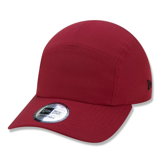 Cappellino esclusivo New Era - Edizione Runner Performance a tesa curva rosso scuro