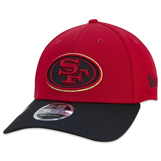 Cappello esclusivo New Era - 9FORTY Stretch Snap San Francisco 49ers Sideline in versione nera per il clima freddo