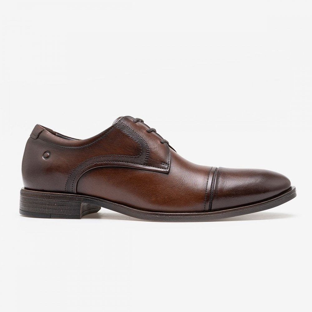 Zapato de vestir de piel para hombre