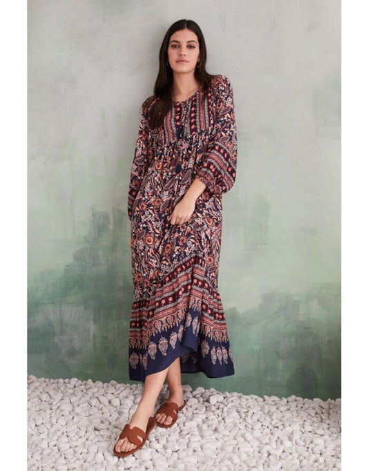 Vestido longo com estampa boêmia