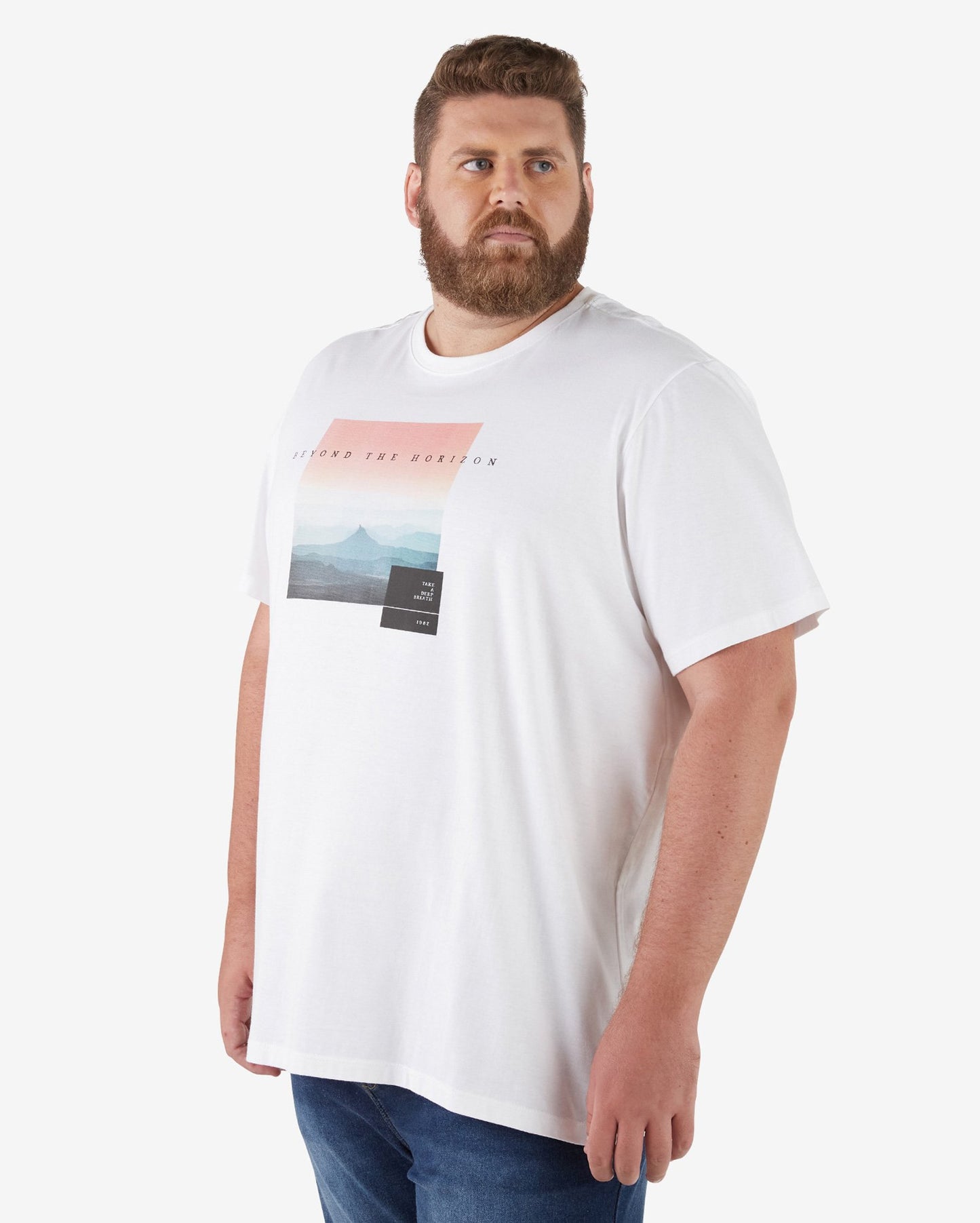Camiseta masculina de manga curta plus size Beyond The Horizon White
