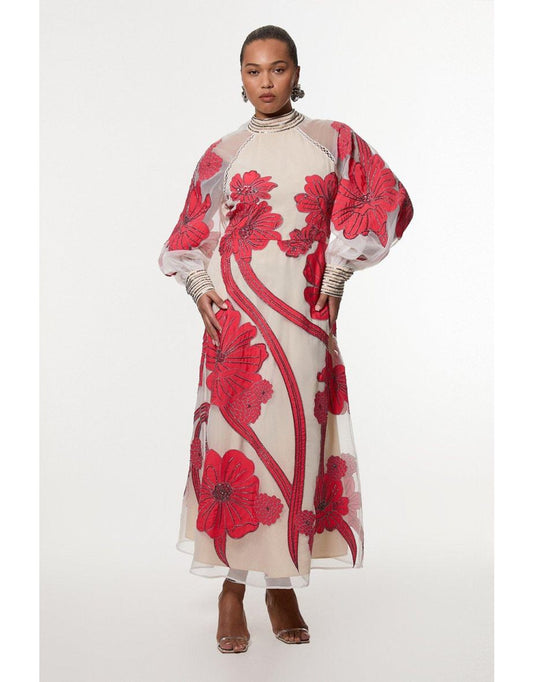 Vestido maxi gráfico floral com apliques de organza tamanho grande
