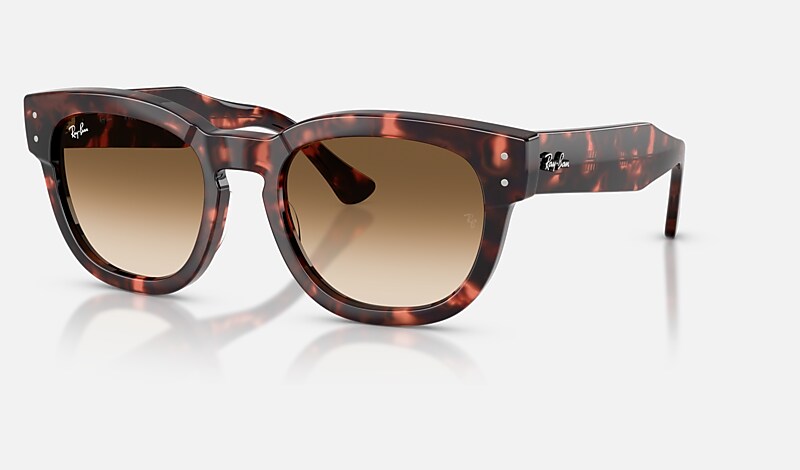 Óculos de armação redonda retrô