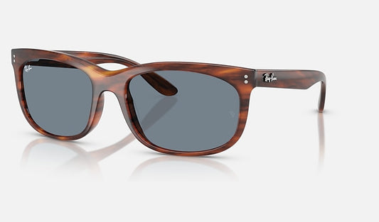 Una cornice rotonda di grande effetto