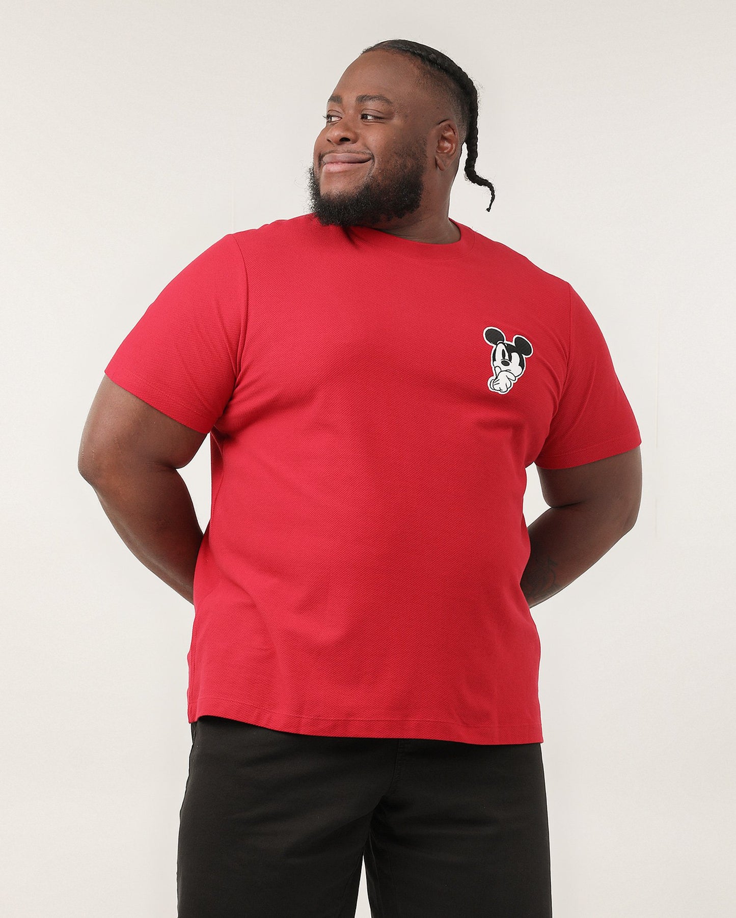 Camiseta masculina Plus Size Red Mickey Patch | Disney