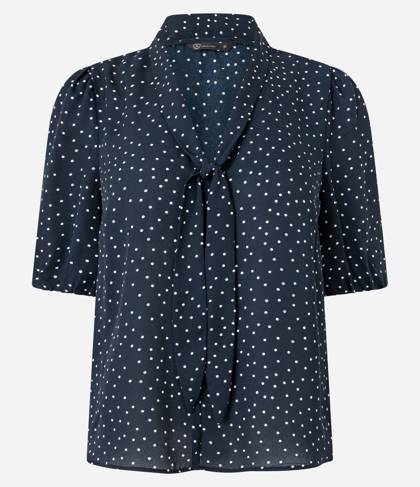 Blusa de Chiffon com Gola de Laço e Estampa de Poás Azuis