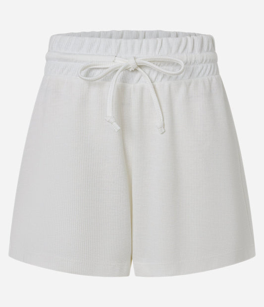 Pantalón corto de chándal blanco texturizado con lazo en la cintura