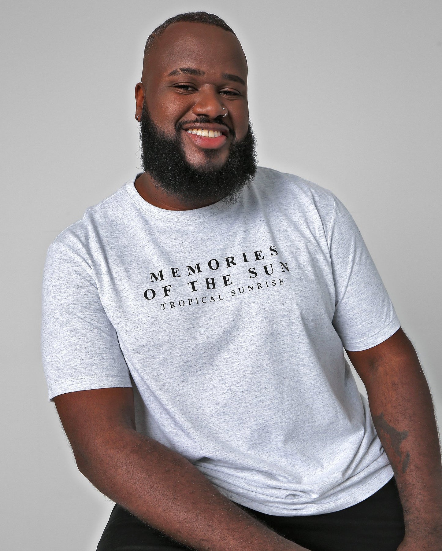 Maglietta uomo plus size grigia "Memories Of The Sun" | Allman By Riachuelo