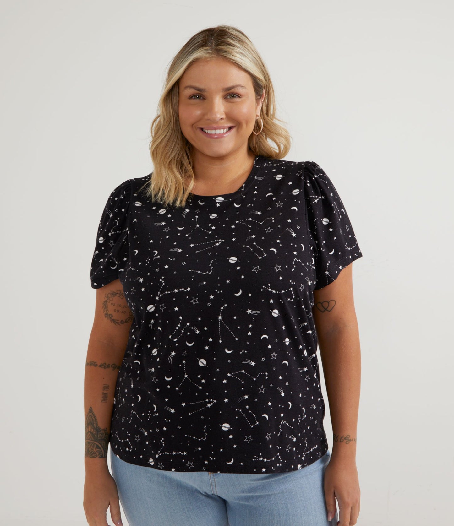 Camicetta in cotone con stampa a stelle, Curve e taglie forti, nera