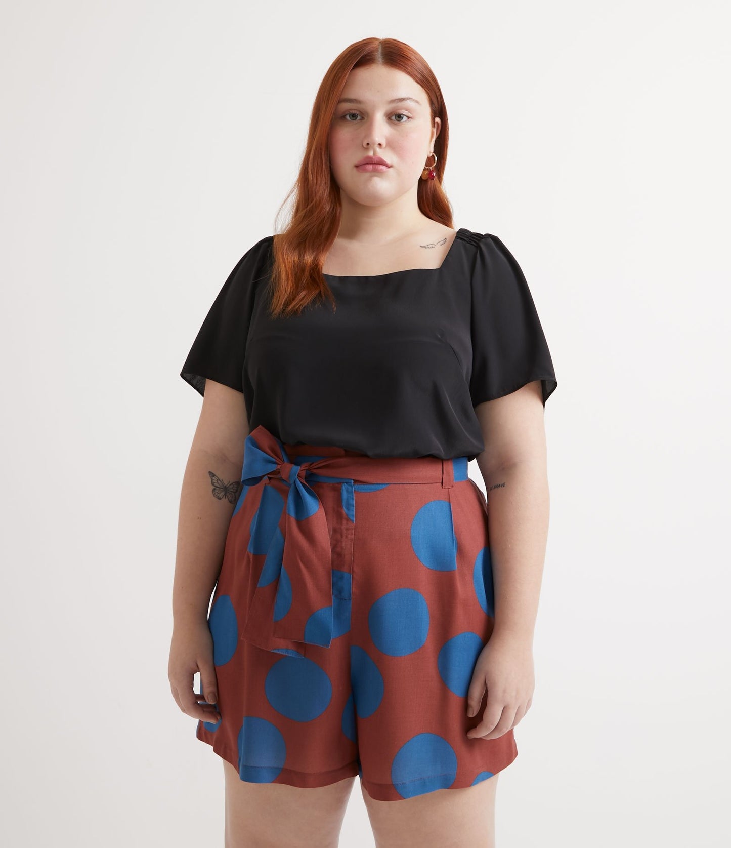 Camicetta corta in crepe con maniche a sbuffo e scollo quadrato - Curve e taglie forti, nero