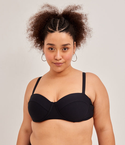 Top de biquíni preto meia-copa com enchimento fixo - Curve e Plus Size