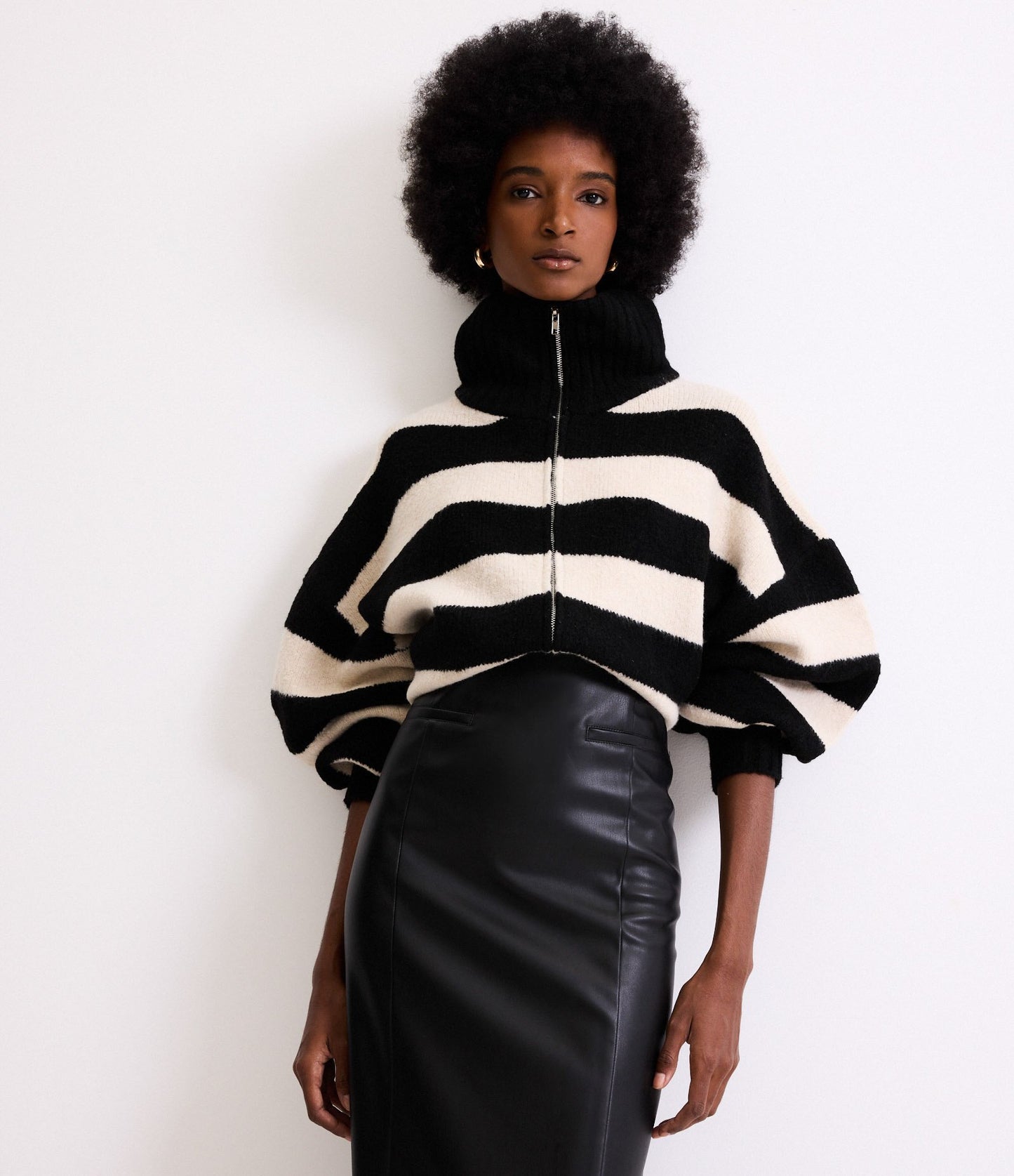 Beige/Black Knit Cardigan with Cuffs and Wide Stripes