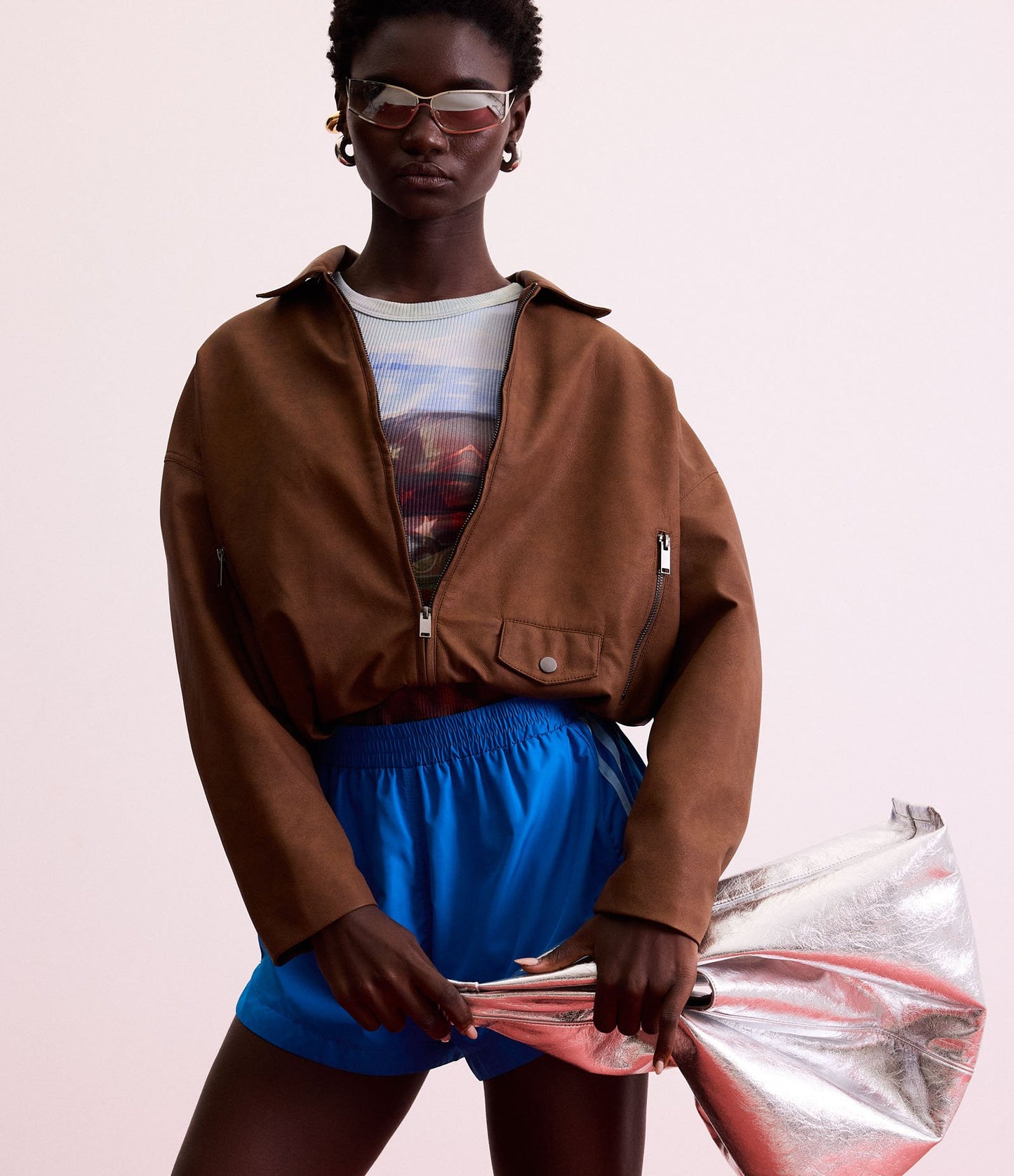 Jaqueta Bomber Marrom em PU com Bolsos com Zíper