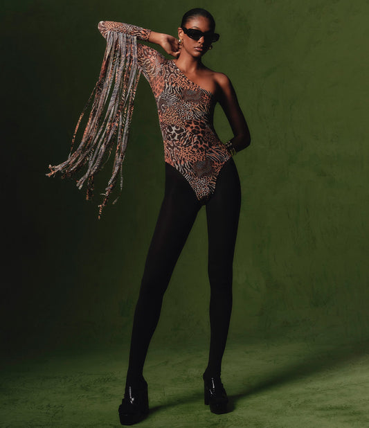 Body monospalla in tulle con frange marrone