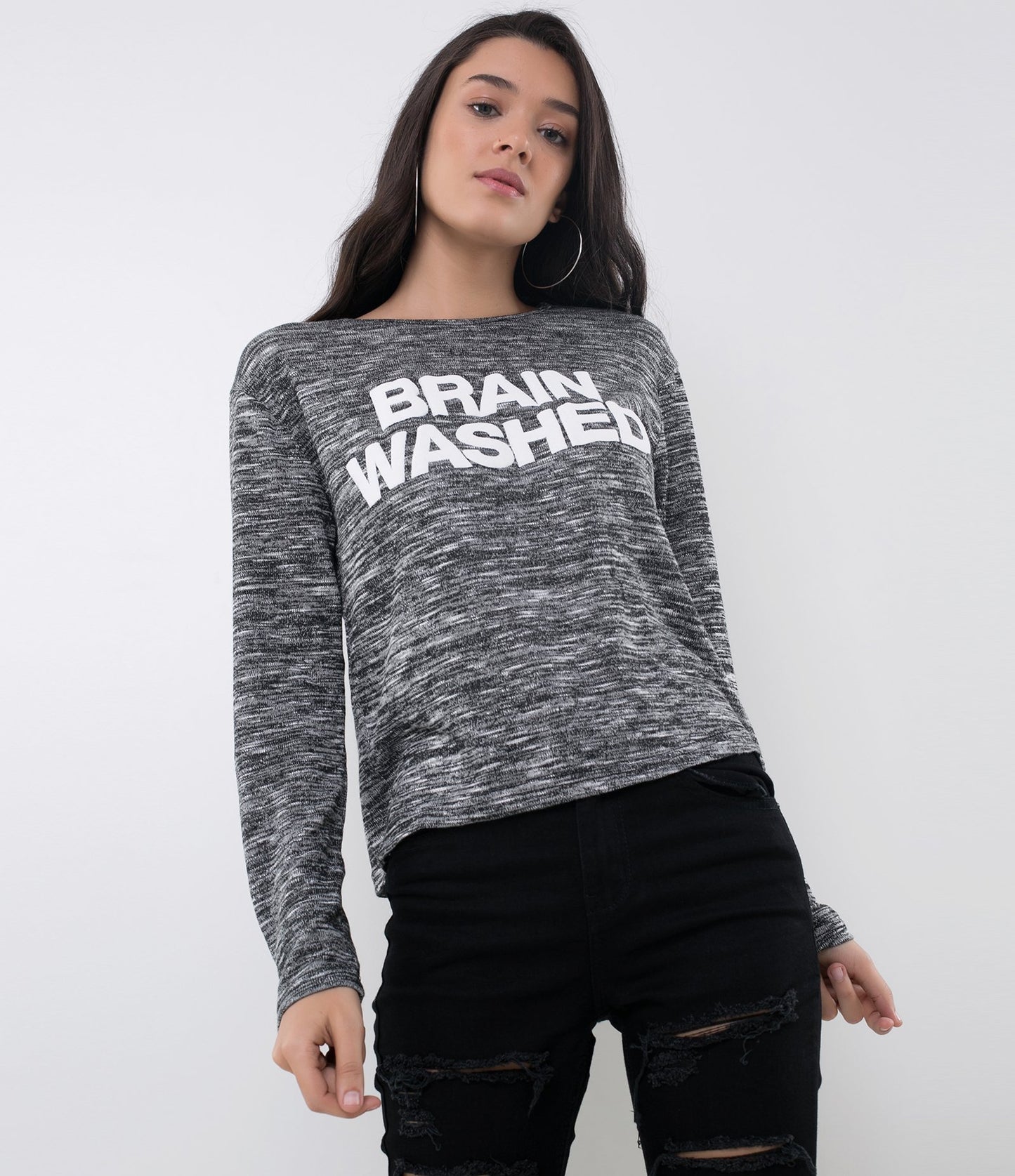 Camicetta grigia in maglia cropped