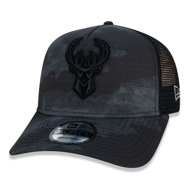 Cappellino esclusivo New Era - 9FORTY Milwaukee Bucks NBA Digital Camo Edition