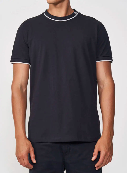 Camiseta de algodón para hombre con cuello y detalle en las mangas