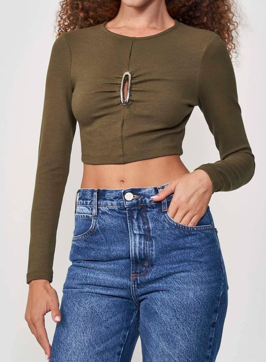 Camicetta cropped da donna con dettaglio ad anello sullo scollo