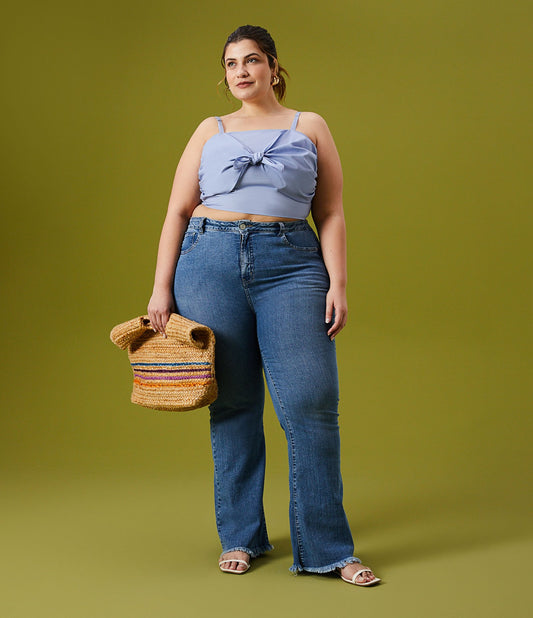 Blusa tricoline cortada com detalhe de amarração, Curve & Plus Size, azul