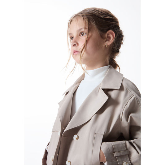 Chaqueta de nailon recortada para niña